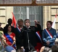 Jean-Luc Mélenchon somme TotalEnergies de « passer à la caisse »