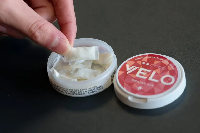 L’OMS alerte sur les sachets de nicotine, nouveau produit star des jeunes