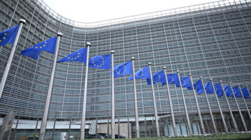 L’Union européenne durcit le ton face à Moscou et prolonge ses sanctions jusqu’en 2027