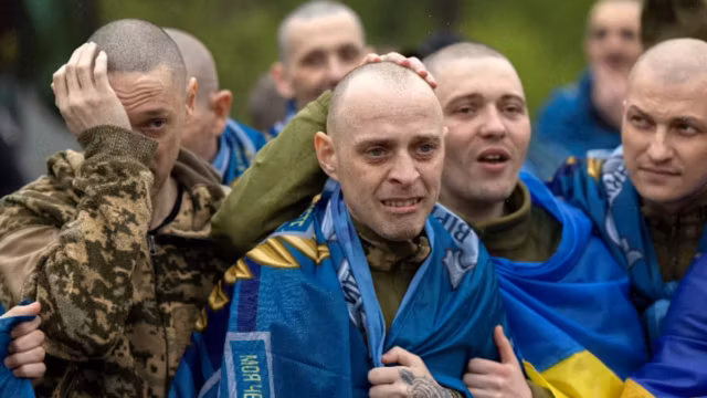 La Russie et l’Ukraine échangent 205 prisonniers de guerre chacune