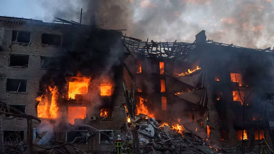 La Russie lance un missile hypersonique Oreshnik lors d’une attaque massive contre Kiev