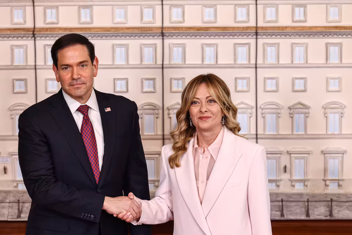 La guerre contre l’Iran fragilise l’alliance entre Meloni et Trump : Rubio envoyé à Rome pour calmer les tensions