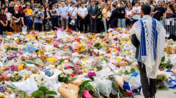 La police australienne n’avait pas évalué les menaces avant la fusillade de Bondi, selon une enquête