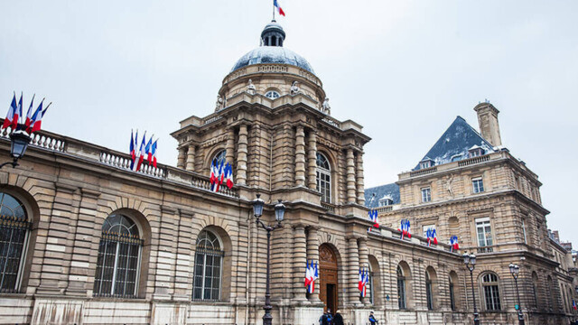 Le Sénat durcit les règles de rétention pour certains étrangers condamnés Le Sénat durcit les règles de rétention pour certains étrangers condamnés