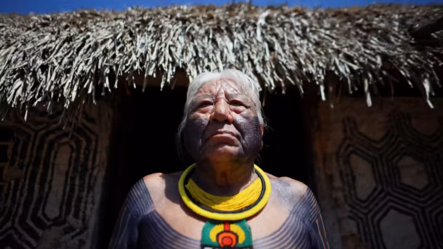 Le chef Megaron promet de perpétuer l’héritage du leader indigène brésilien Raoni — photo