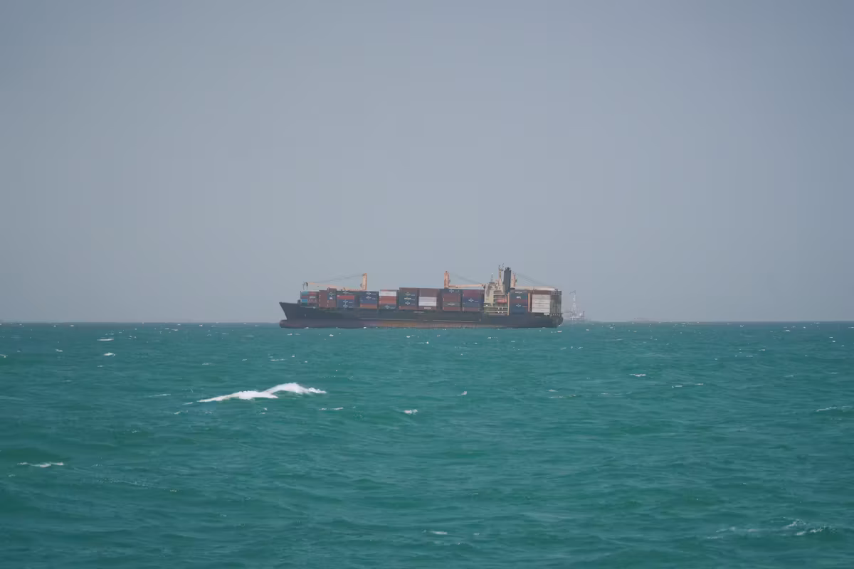 Le contrôle renforcé du détroit d’Ormuz par l’Iran aggrave la situation des marins bloqués