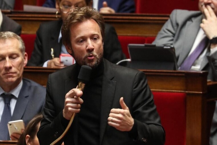 Le patron des députés socialistes Boris Vallaud quitte la direction du PS en pleine crise interne