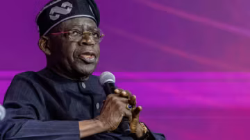 Le président nigérian Bola Tinubu candidat à un second mandat après sa victoire aux primaires