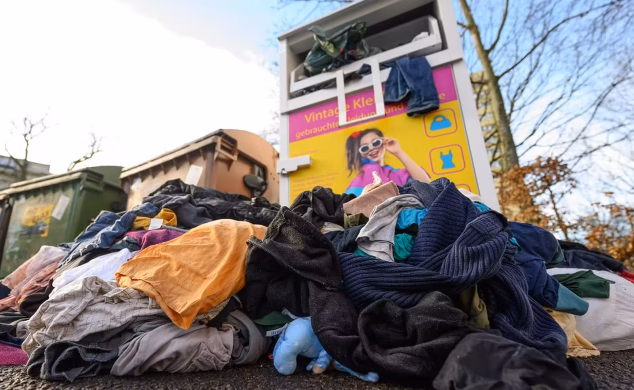 Le secteur du recyclage textile débordé par l’explosion des vêtements usagés