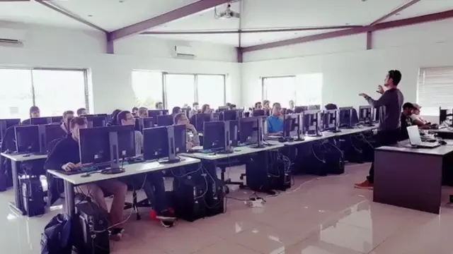 Matignon pousse l'esport à l'école pour 2026-2030, malgré les réserves du ministère de la Santé