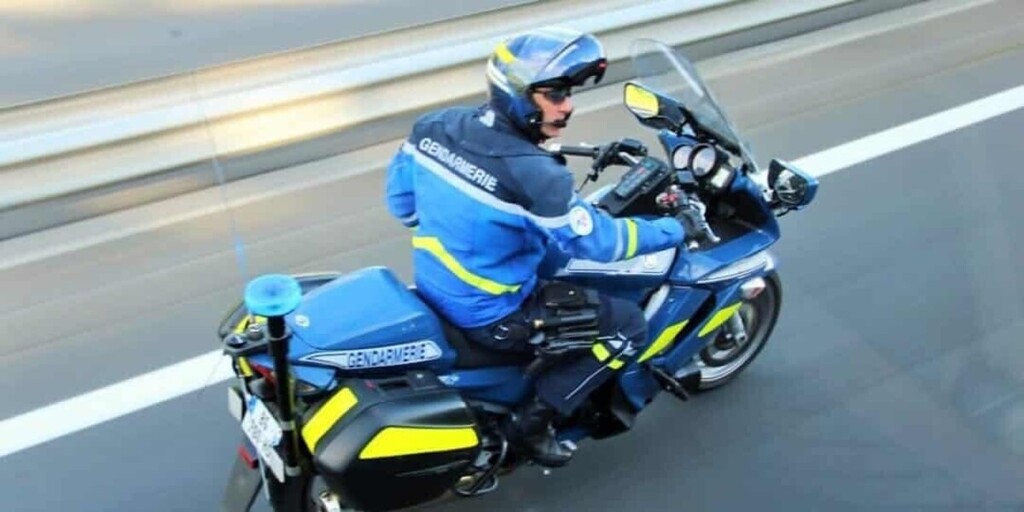 Meurthe-et-Moselle : un gendarme motard tué lors d’une interception, la brigade de Seichamps en deuil