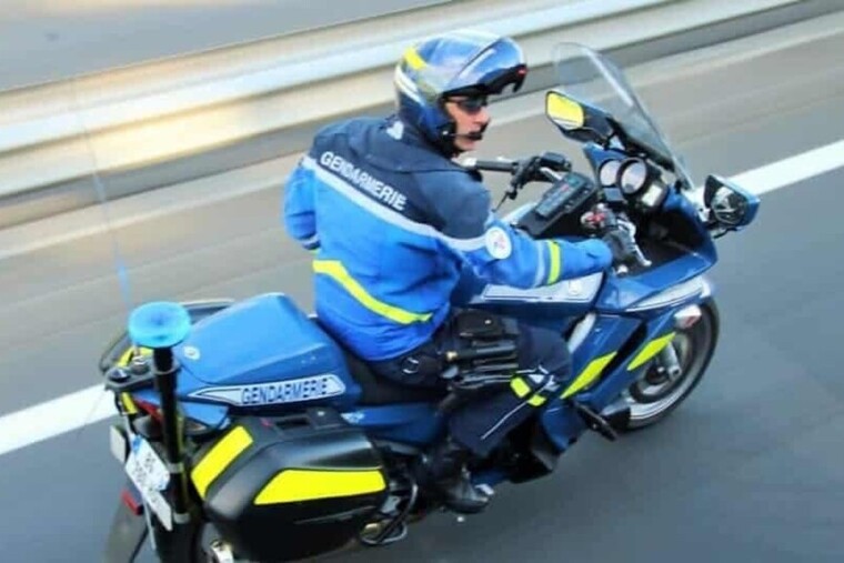 Meurthe-et-Moselle : un gendarme motard tué lors d’une interception, la brigade de Seichamps en deuil