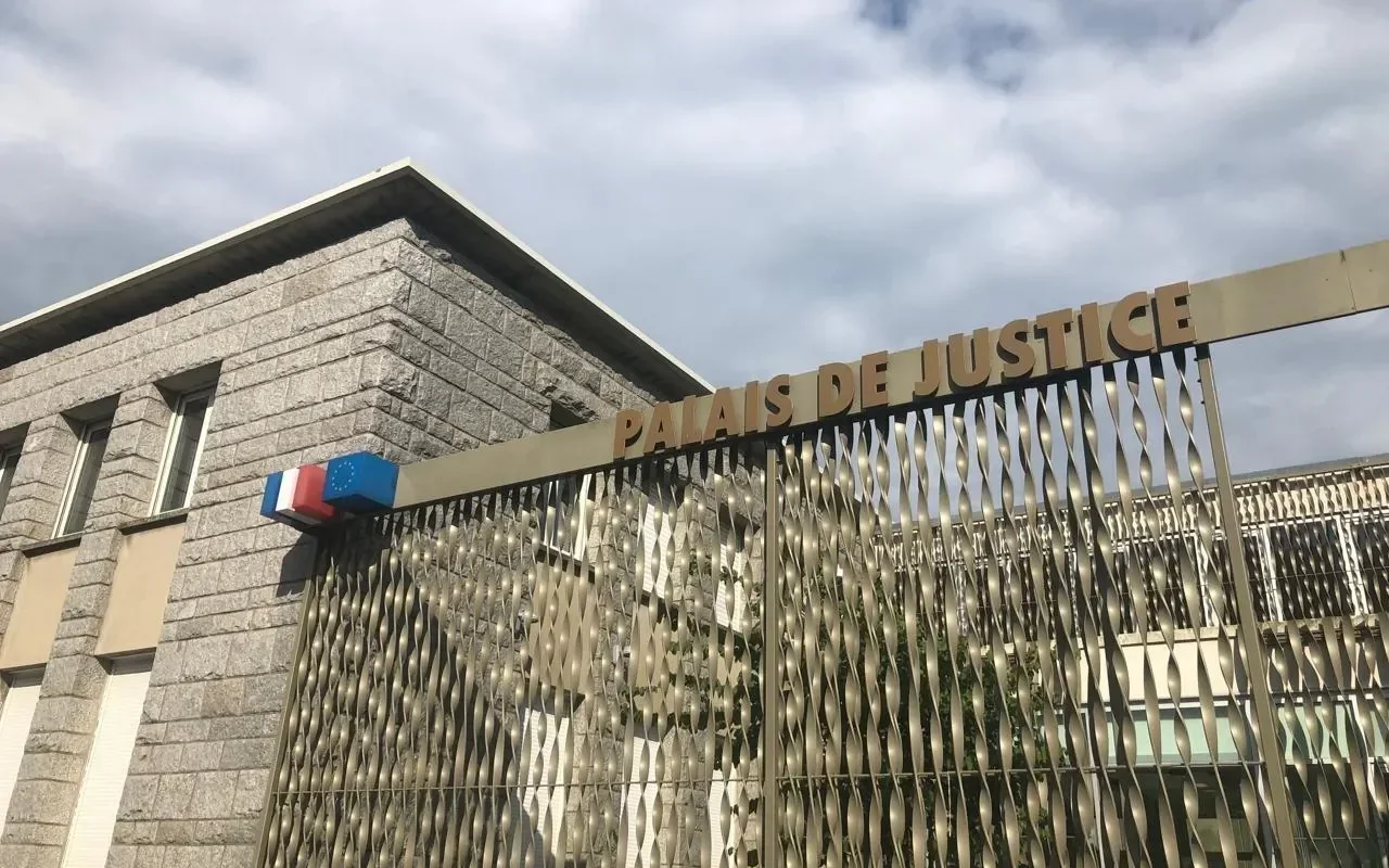 Morbihan : quatre ans ferme pour un ancien inspecteur à l'aide sociale qui abusait de ses bénéficiaires