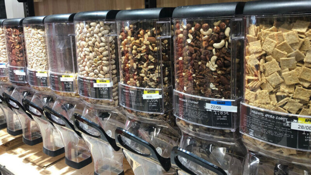Plastique alimentaire: le vrac recule, les bouteilles gagnent du terrain