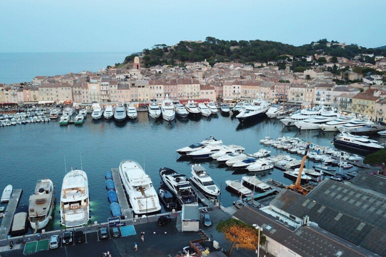 Port de Saint-Tropez: dix prévenus renvoyés en correctionnelle pour un système présumé de pots-de-vin