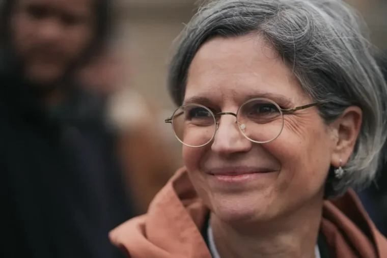 Présidentielle 2027 : Sandrine Rousseau exclut de voter Raphaël Glucksmann au premier tour