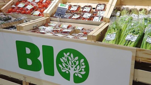 Que Choisir accuse la grande distribution de gonfler les prix du bio