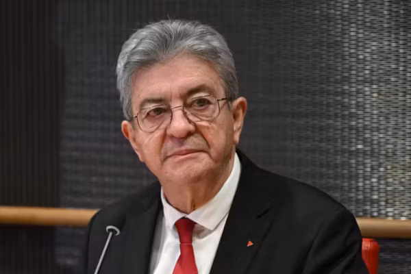 S’il est élu, Jean-Luc Mélenchon promet une refonte totale du paysage médiatique privé