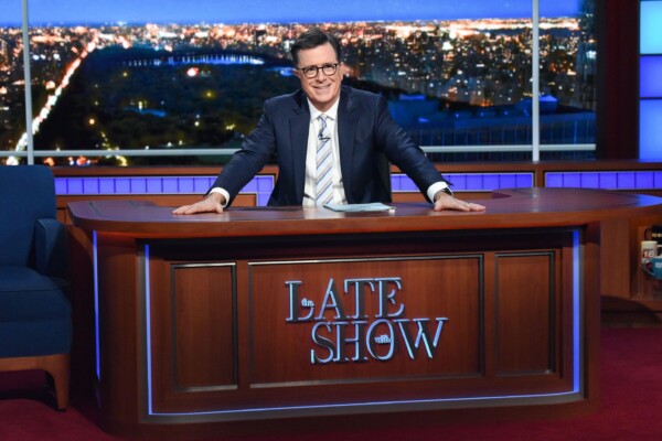 Stephen Colbert fait ses adieux au « Late Show » sur fond de tensions avec Donald Trump