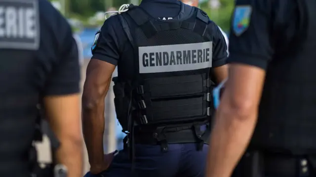Tensions dans le Morbihan après une rave illégale, plusieurs gendarmes blessés