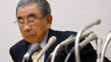 Toshifumi Suzuki, pionnier des supérettes japonaises et fondateur de Seven-Eleven Japan, est mort à 93 ansToshifumi Suzuki, pionnier des supérettes japonaises et fondateur de Seven-Eleven Japan, est mort à 93 ans