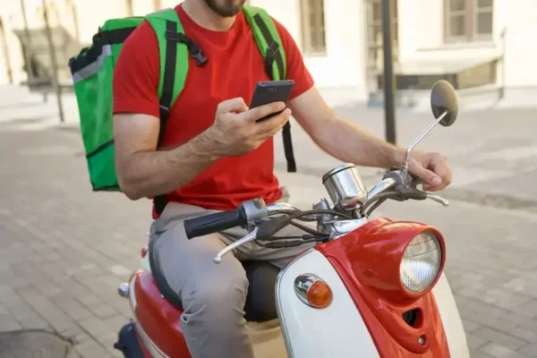Travail sur plateforme, le compte à rebours est lancé pour VTC et livreurs