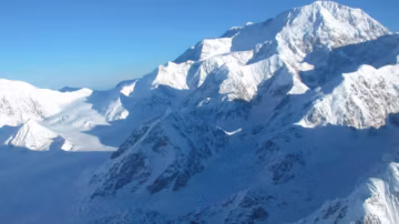 Trois alpinistes lettons meurent après une chute sur le mont McKinley en Alaska