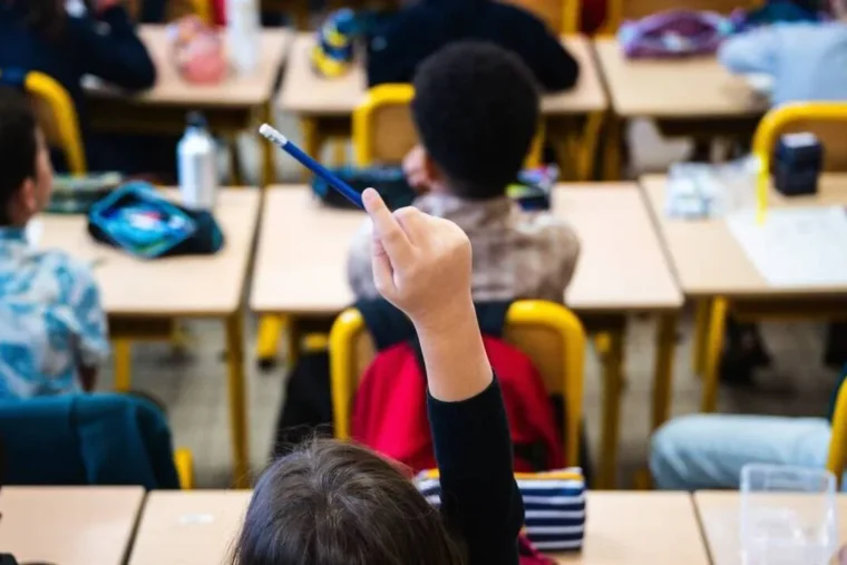Trois personnes bientôt mises en examen après les violences dans le périscolaire parisien