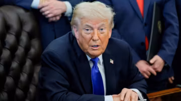 Trump en Floride pour son premier déplacement public depuis une tentative d’attentat déjouée dans un contexte politique tenduTrump en Floride pour son premier déplacement public depuis une tentative d’attentat déjouée dans un contexte politique tendu