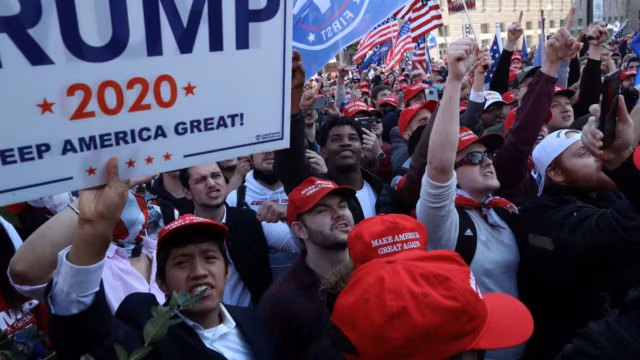 Trump relance ses accusations sur l’élection de 2020 à l’approche des élections de mi-mandat
