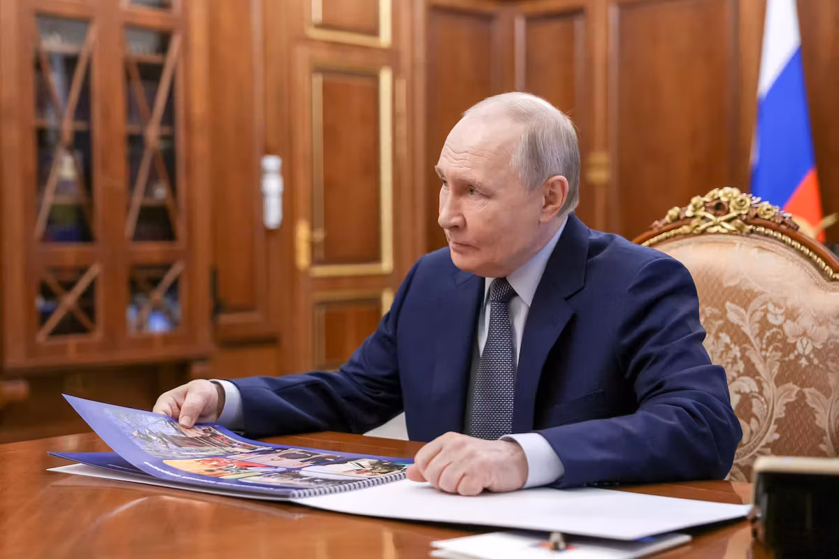 Ukraine : Poutine et Zelensky annoncent des cessez-le-feu concurrents pour le Jour de la Victoire