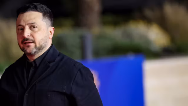 Ukraine : Zelensky en Suède pour une annonce attendue sur les chasseurs Gripen