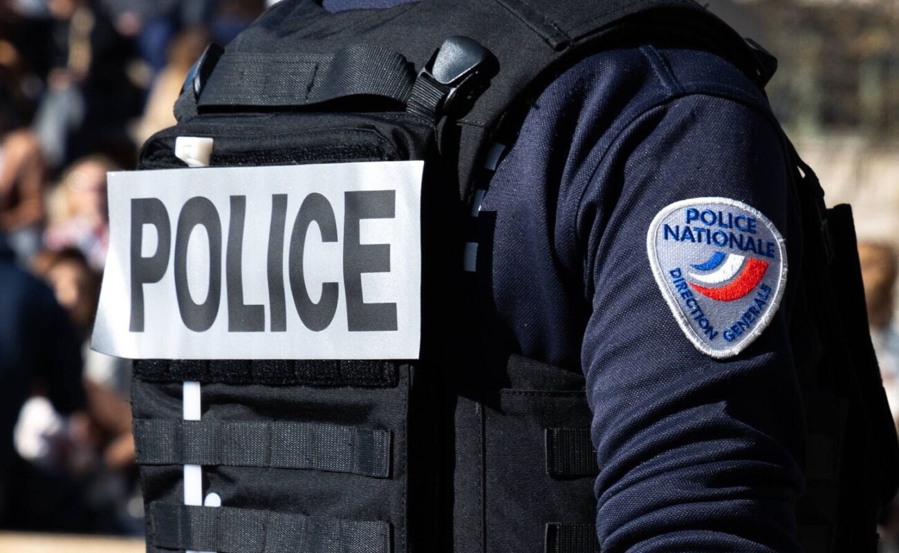 Um homem foi preso após a morte de uma mulher que caiu de uma janela em Le Havre.