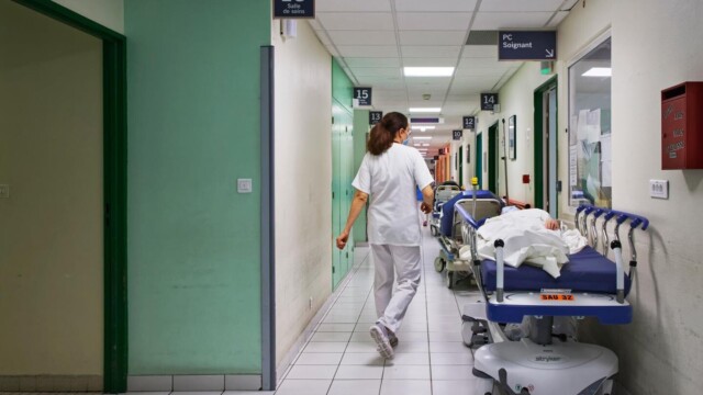 Un homme grièvement blessé par des tirs policiers après une attaque au couteau au Mans