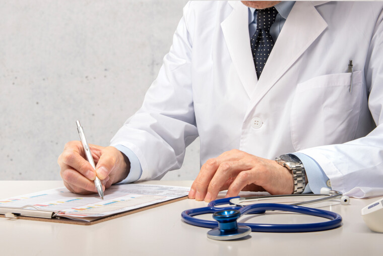 Un médecin placé en garde à vue pour viols et agressions sexuelles sur des patientes dans les Yvelines