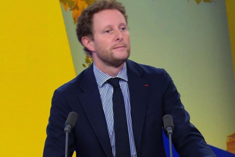 Un mois de congé de naissance en plus, mais sous condition: le pari de Clément Beaune face à la dénatalité