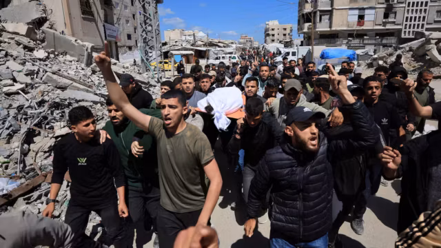 Une frappe israélienne tue le fils d’un chef du Hamas en pleine négociation sur l’avenir de Gaza