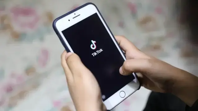 Une plainte collective vise TikTok après des suicides d’adolescents
