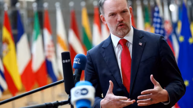 Washington durcit le ton : hausse des droits de douane sur les voitures européennes confirmée par l’administration Trump