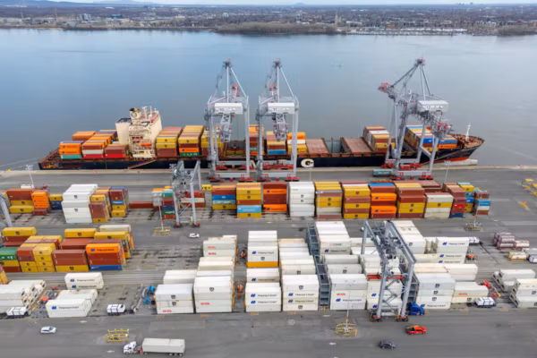 Washington durcit sa position commerciale : les États-Unis maintiendront des droits de douane sur le Canada et le Mexique