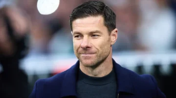 — Xabi Alonso officiellement nommé entraîneur de Chelsea pour quatre ans