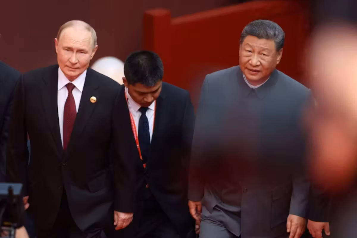 Xi Jinping reçoit Vladimir Poutine à Pékin pour afficher un front uni face aux tensions mondiales