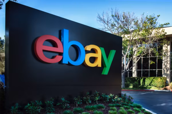 eBay ferme la porte à l’offensive de GameStop à 55,5 milliards de dollars