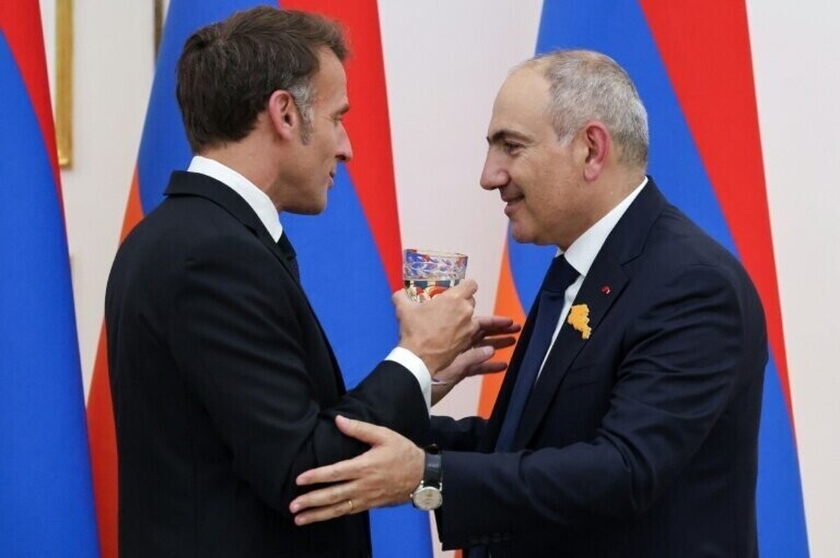 Emmanuel Macron signs a strategic partnership agreement with Armenia