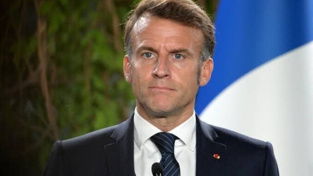 Emmanuel Macron veut accélérer l'électrification de la France