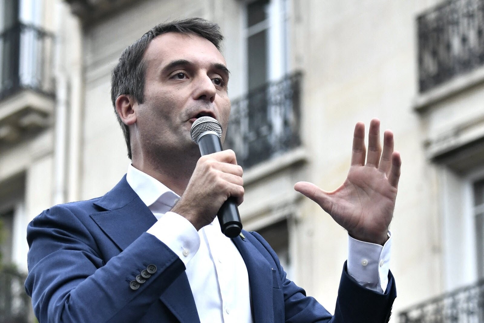 Florian Philippot will be a candidate in the 2027 presidential election, unless De Villiers enters the race.