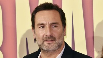 Gilles Lellouche met fin à la polémique et réaffirme son opposition au RN
