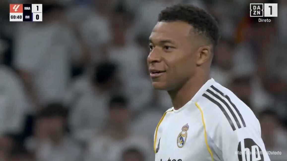 — Ça va mal pour Mbappé, conspué au Bernabéu pour son retour avec le Real Madrid