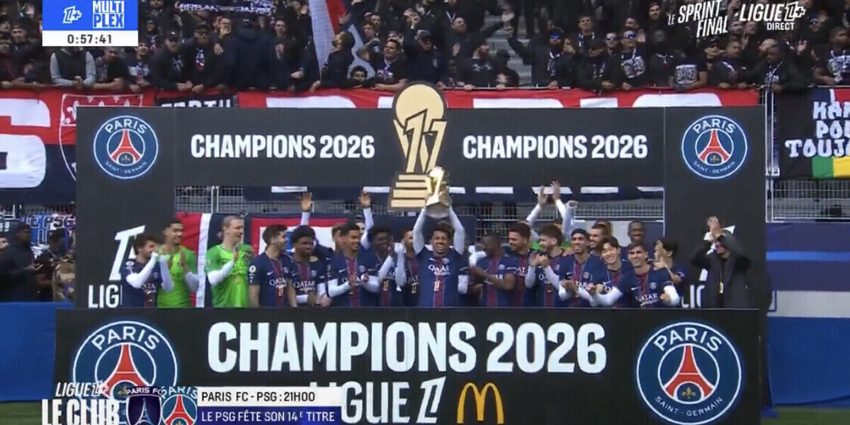 — Le PSG soulève son 14e trophée de champion de France à Jean-Bouin avant le derby face au Paris FC