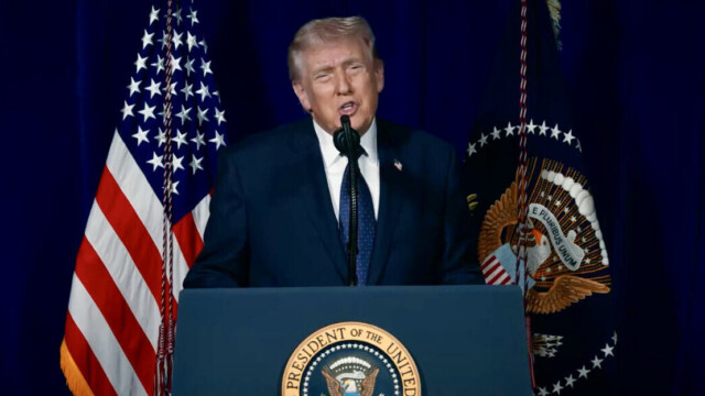Trump prêt à attendre quelques jours avant une éventuelle nouvelle attaque contre l’Iran